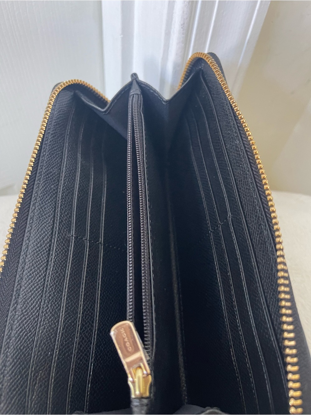 Coach Black Pebbled Leather Zip Wallet with Gold Logo - Picture 7 of 9